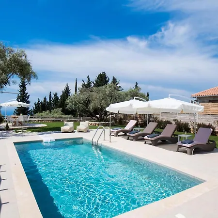 Mirto By Vintage Travel * Tsoukaladhes