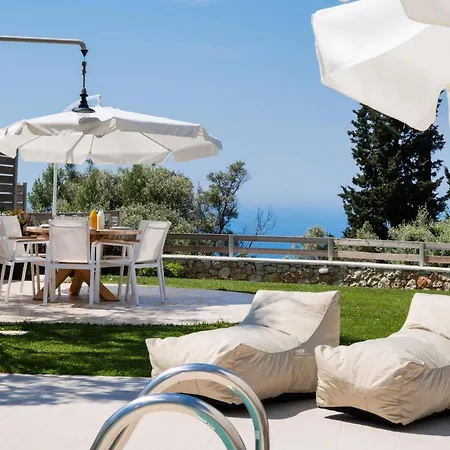 Villa Mirto Tsoukaládhes